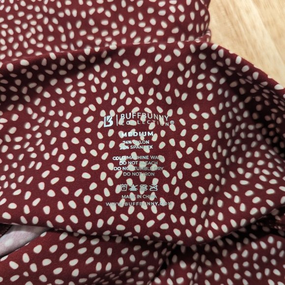 Buffbunny Collection - Rosa Pocket Legging - Dark Vineyard Red Bossy Print - Picture 6 of 7